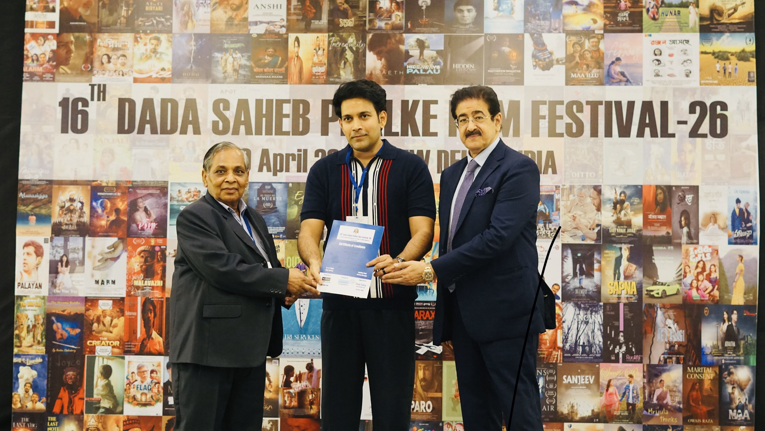 “సంతాన ప్రాప్తిరస్తు” చిత్రానికి గాను దాదాసాహెబ్ ఫాల్కే ఫిల్మ్ ఫెస్టివల్ 2026లో ‘సర్టిఫికెట్ ఆఫ్ ఎక్సలెన్స్ – జ్యూరీ స్పెషల్ అవార్డ్’ సాధించిన యంగ్ హీరో విక్రాంత్ ⭐