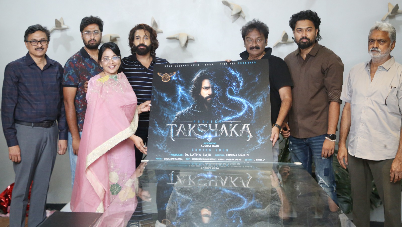 స్టార్ డైరెక్టర్ వి.వి. వినాయక్ చేతుల మీదుగా “తక్షక” పోస్టర్ లాంచ్