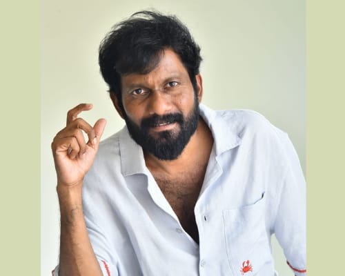 ‘పెద్ది’లో చరణ్ కాదు.. పాత్ర మాత్రమే కనిపిస్తుంది: బుచ్చిబాబు సానా